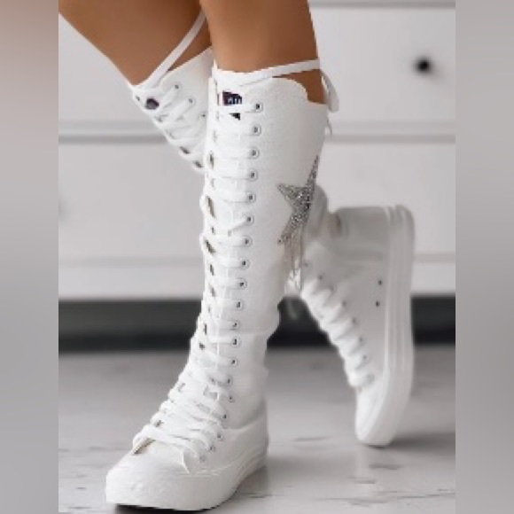 Ladies Lace up tall runners worn once beautiful Size 8 - Picture 1 of 5